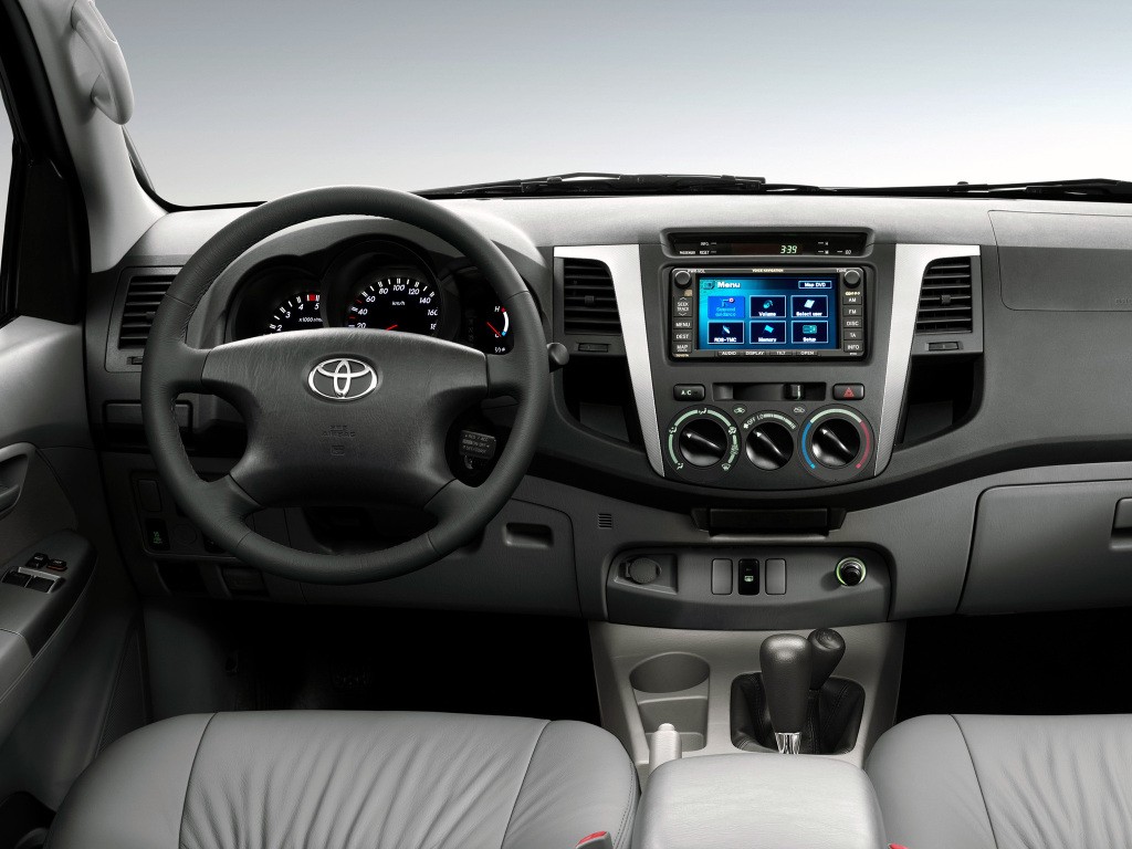 Toyota Hilux photo 16