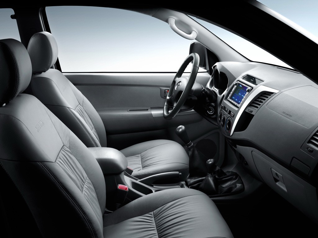 Toyota Hilux photo 17
