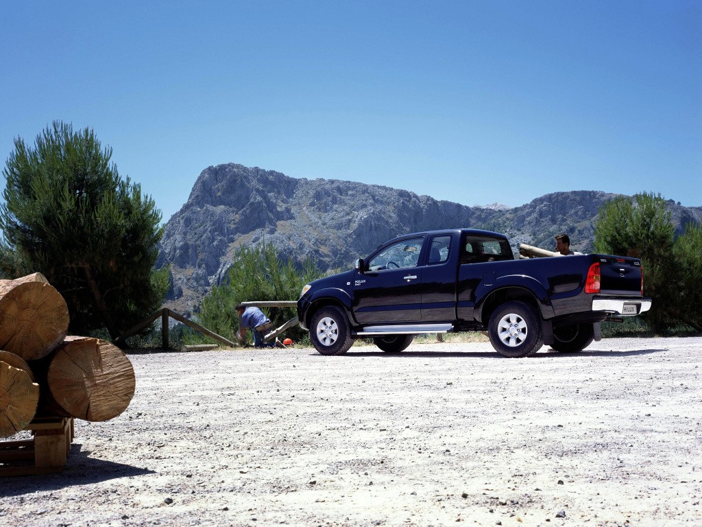 Toyota Hilux photo 8