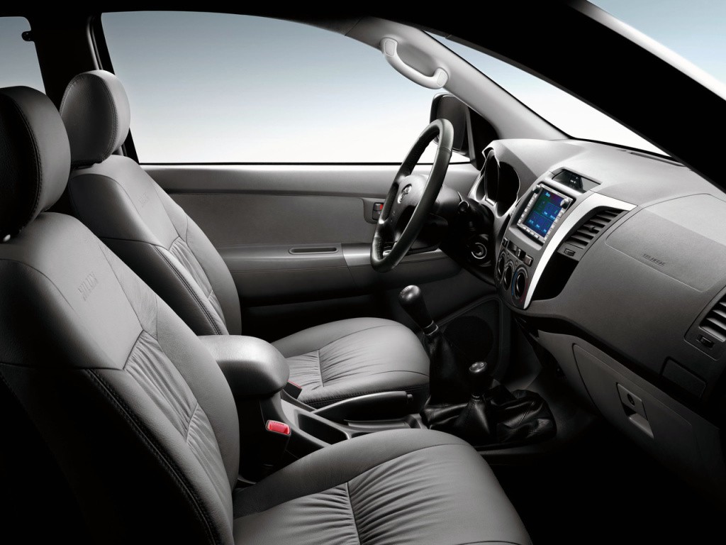 Toyota Hilux photo 12