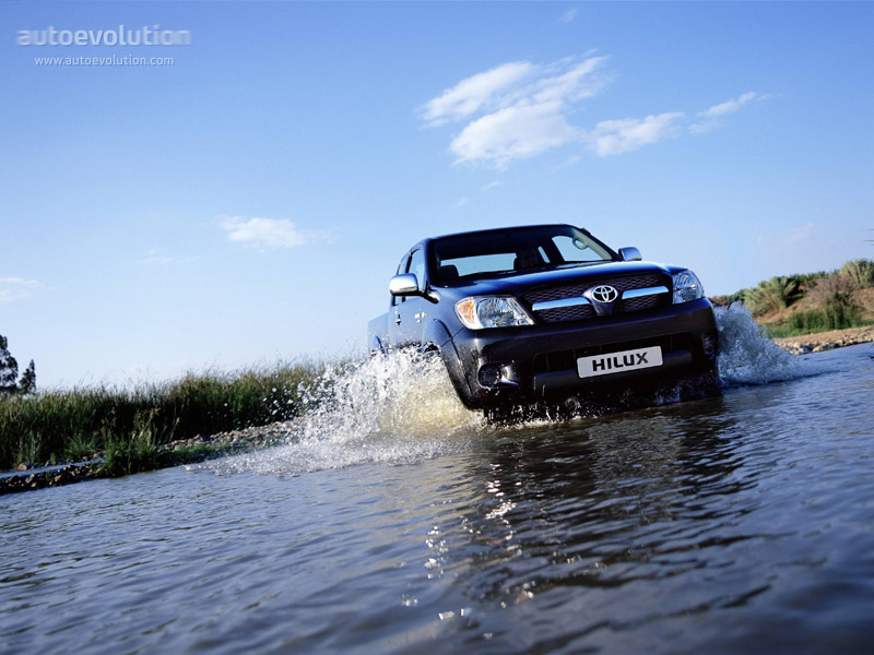 Toyota Hilux photo 6