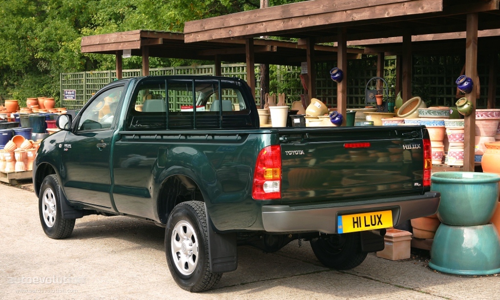Toyota Hilux photo 3