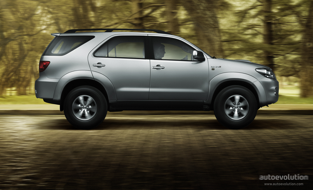 Toyota Hilux photo 2