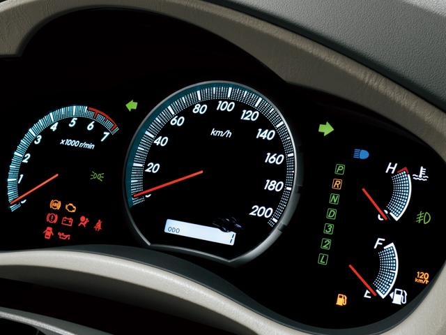 Toyota Innova foto 20