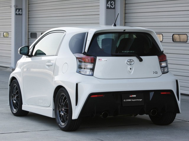 Toyota Iq photo 49