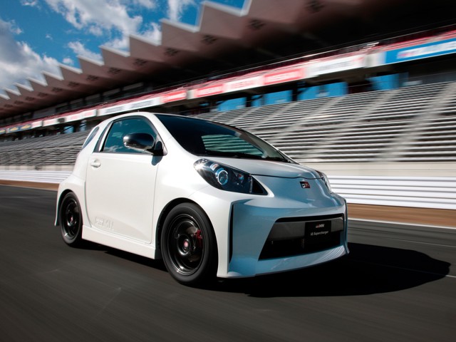 Toyota Iq photo 51