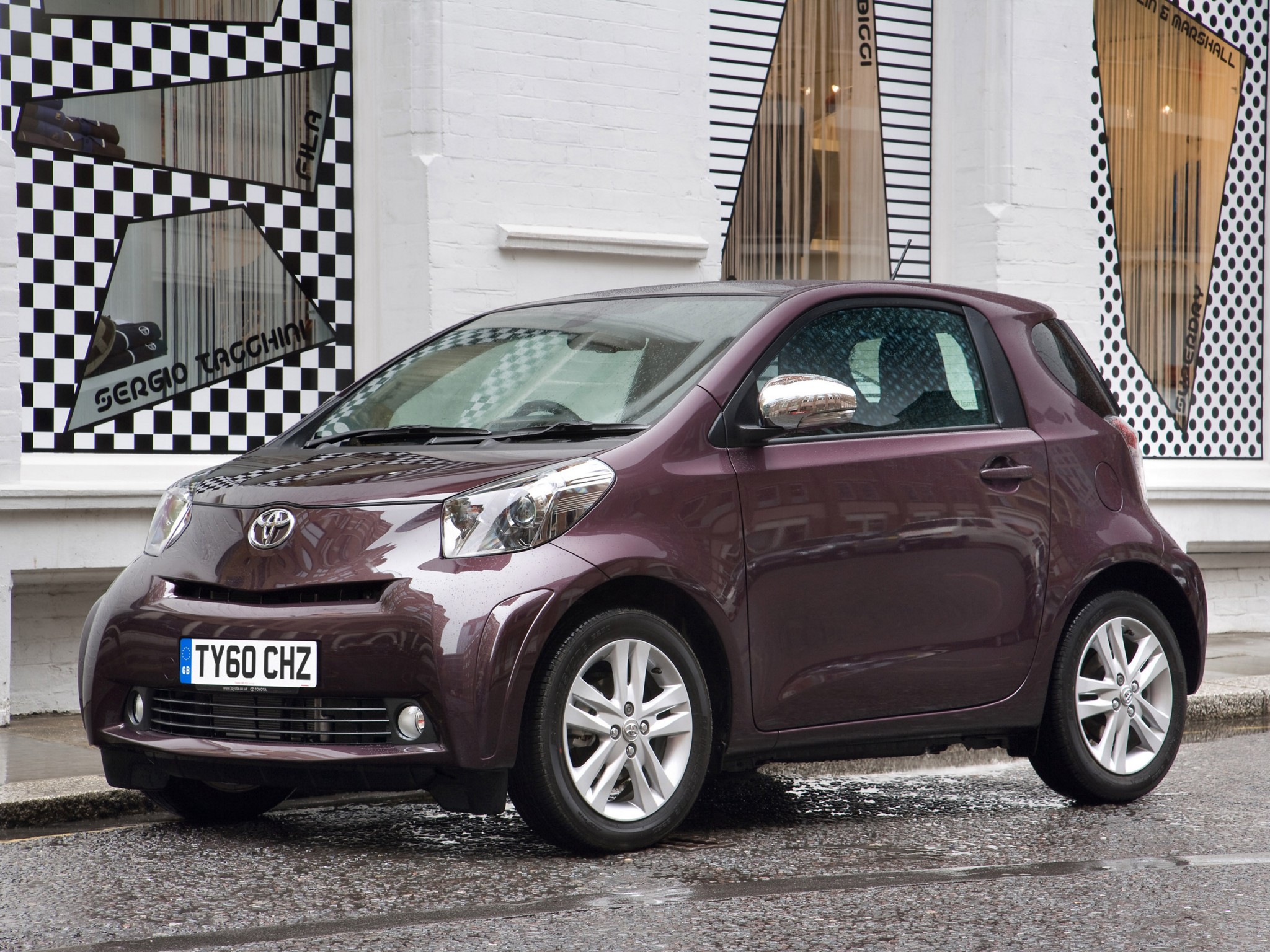 Toyota Iq photo 57