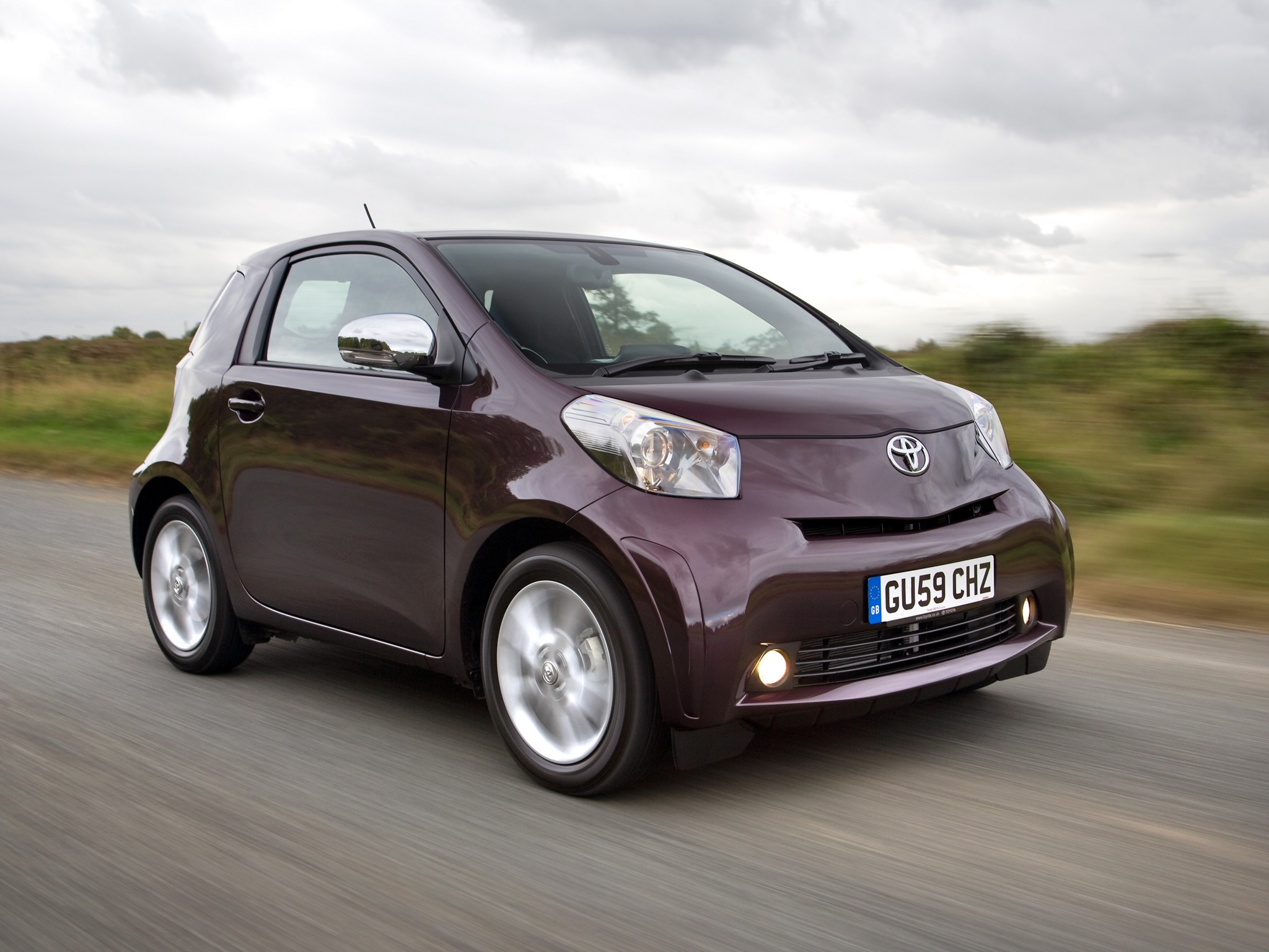 Toyota Iq photo 59