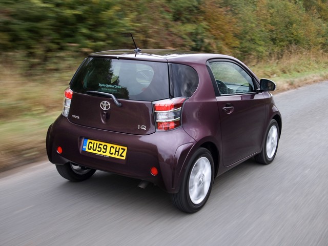 Toyota Iq photo 61