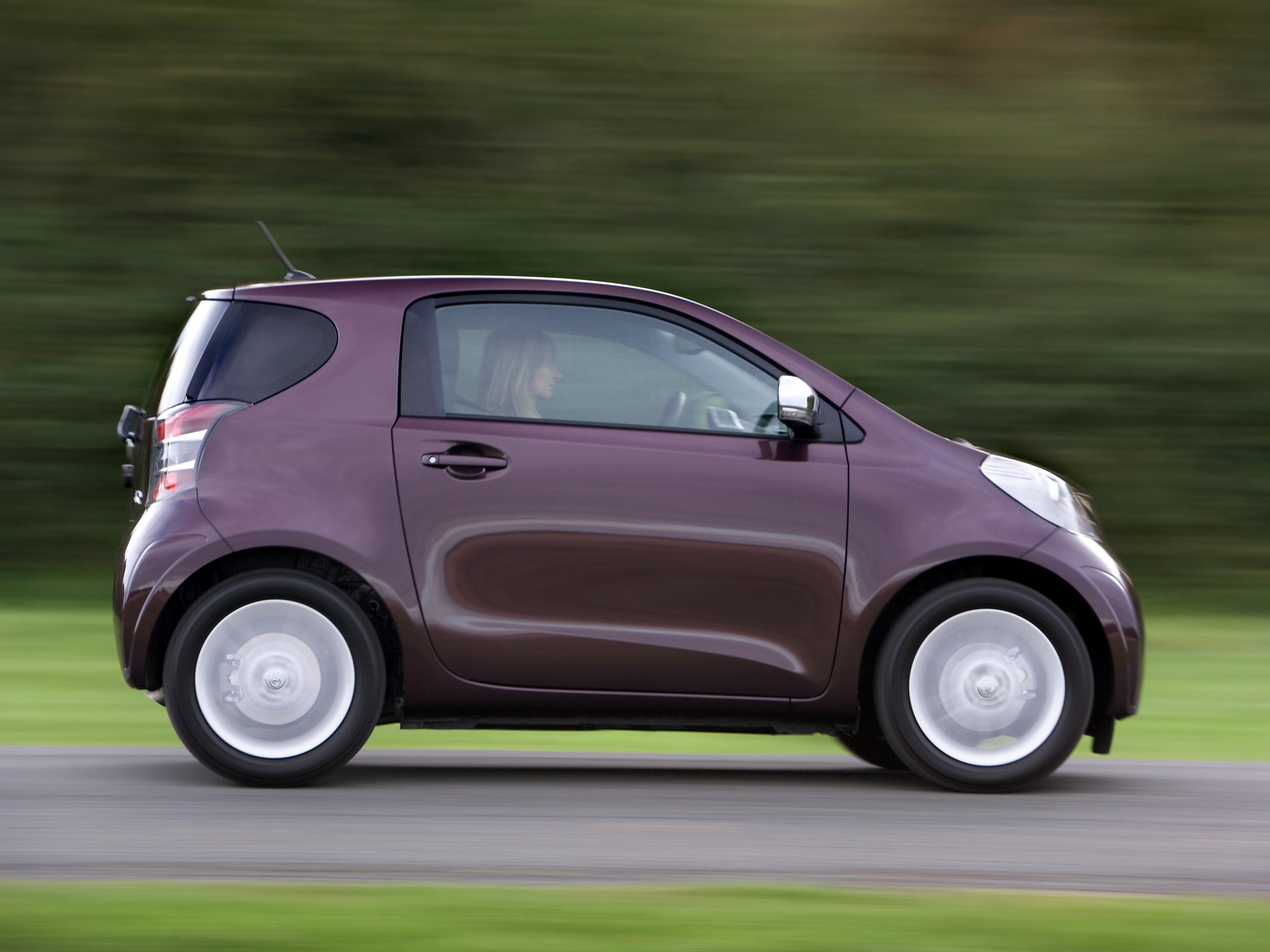 Toyota Iq photo 62