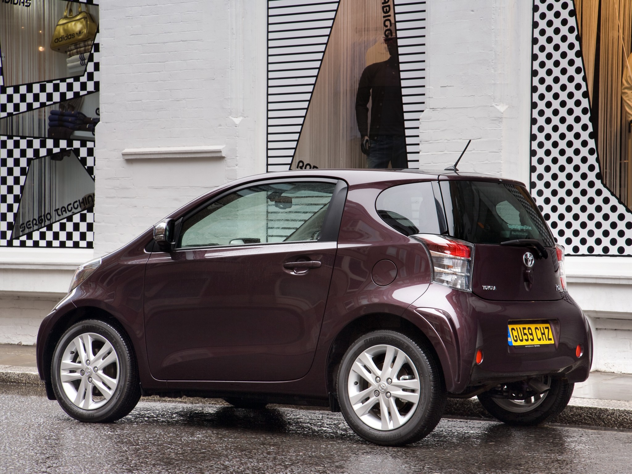 Toyota Iq photo 63