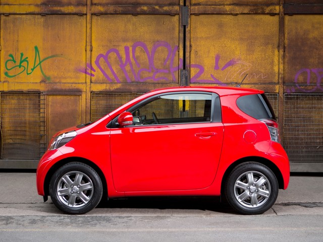 Toyota Iq photo 73