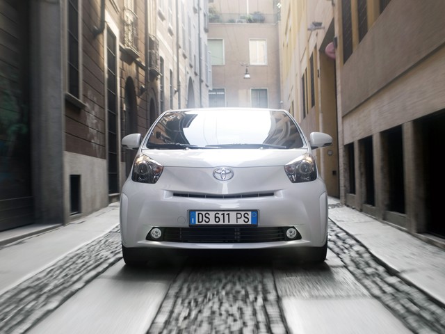 Toyota Iq photo 76