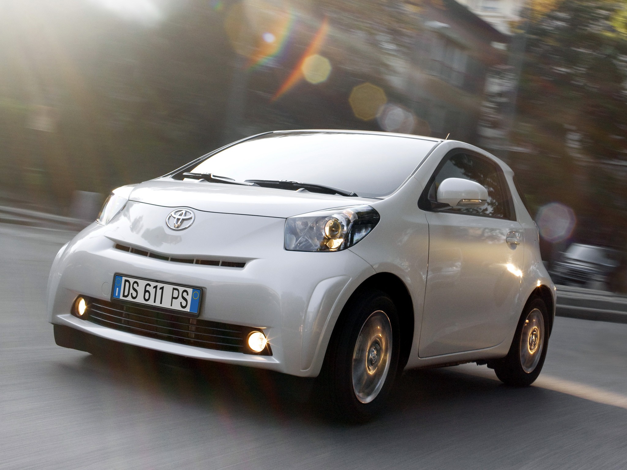 Toyota Iq photo 81