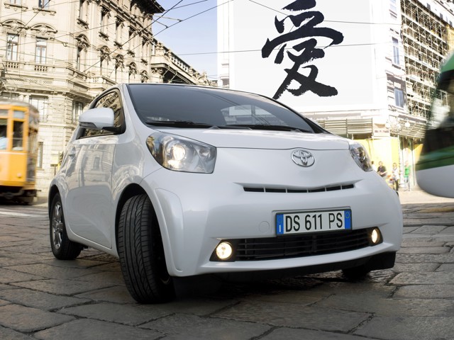 Toyota Iq photo 83