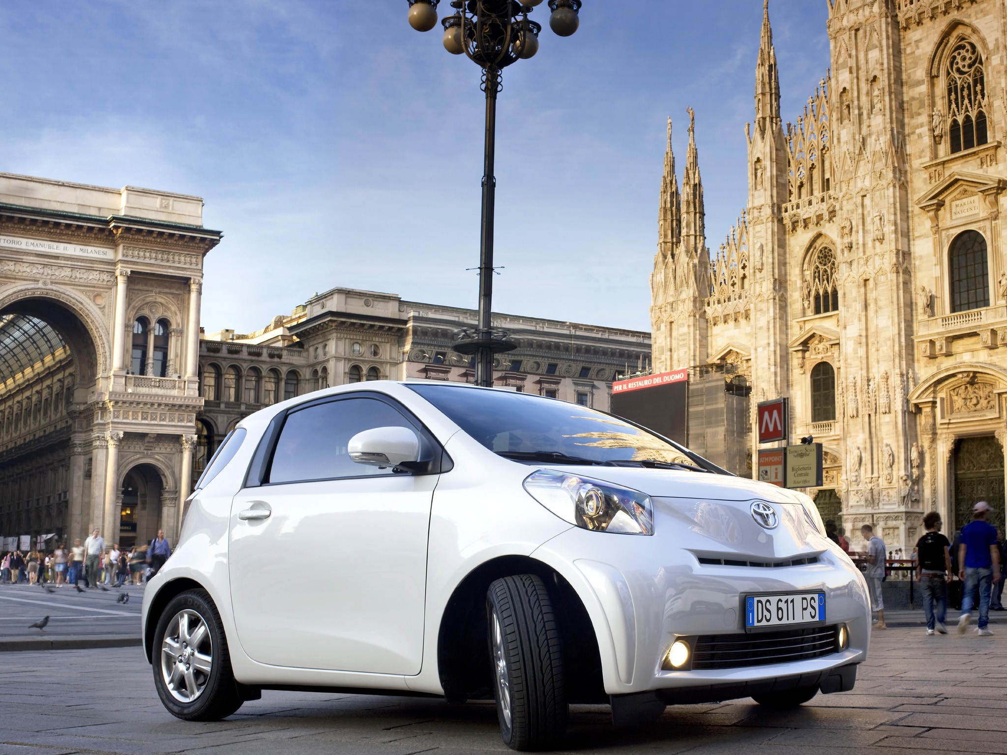Toyota Iq photo 85