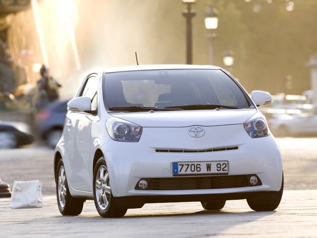 Toyota Iq photo 88