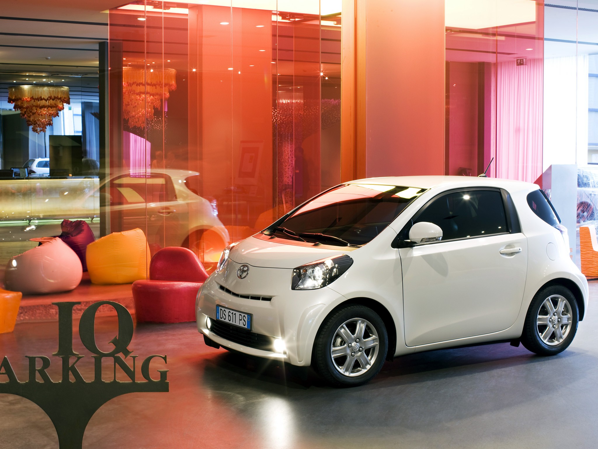 Toyota Iq photo 93