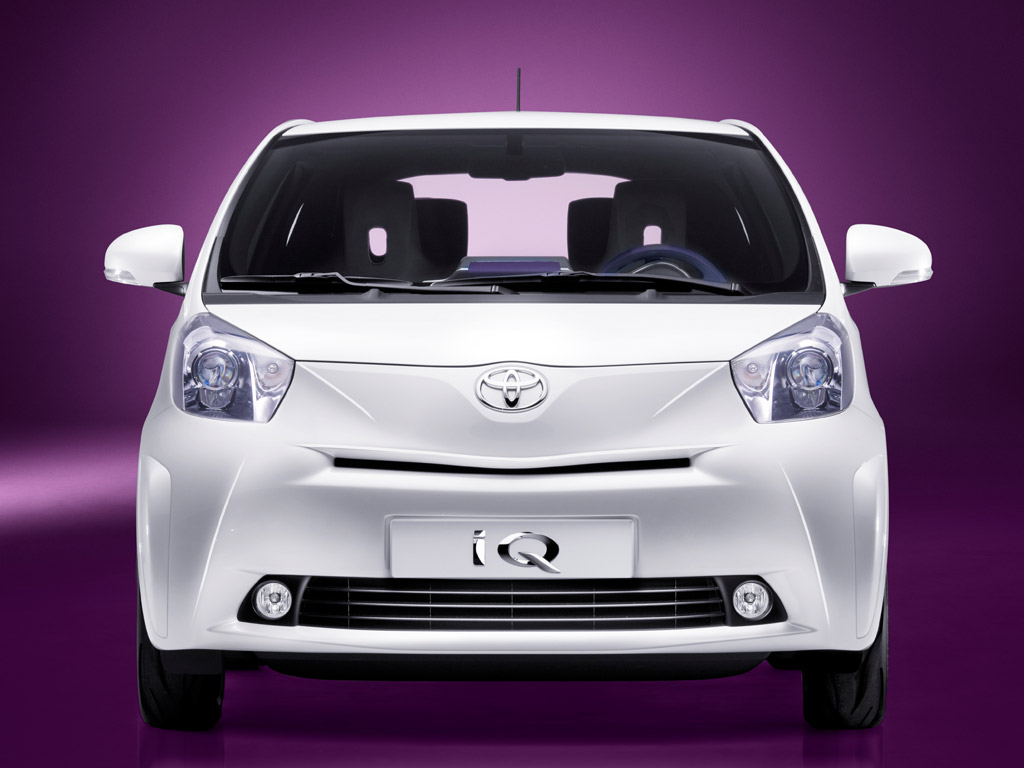 Toyota Iq photo 38