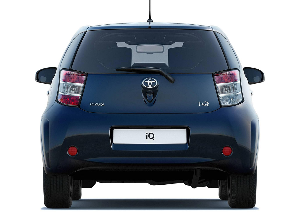 Toyota Iq photo 41