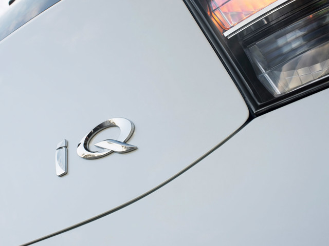 Toyota Iq photo 45