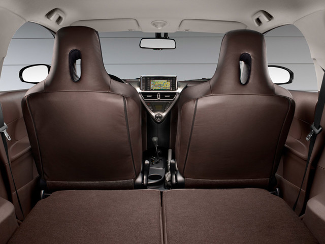 Toyota Iq photo 126