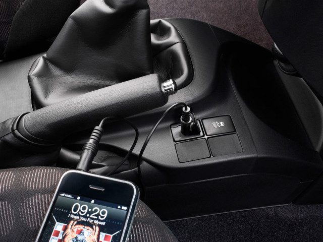 Toyota Iq photo 130