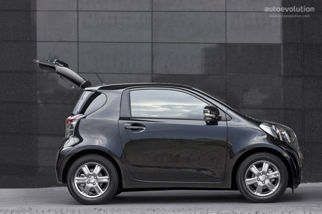 Toyota Iq photo 13