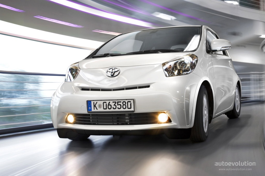 Toyota Iq photo 16