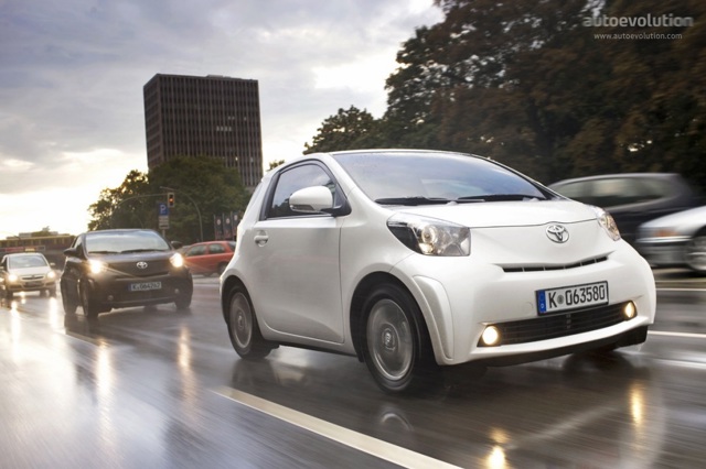 Toyota Iq photo 20