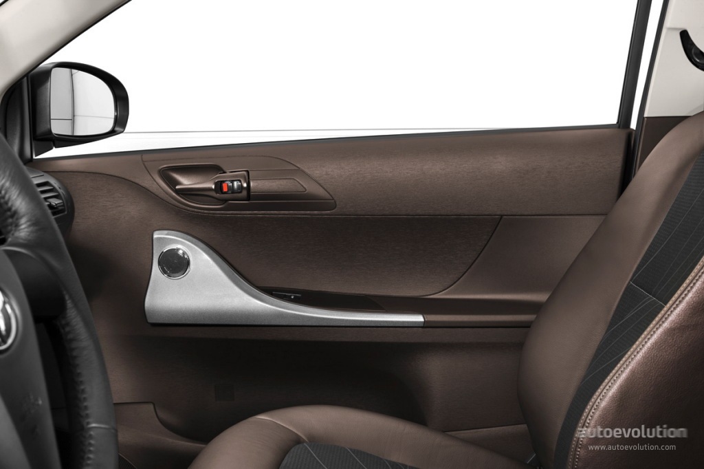 Toyota Iq photo 113