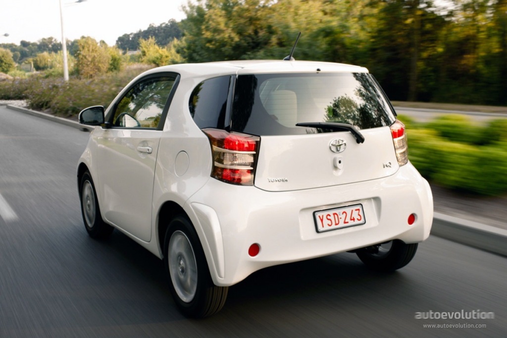 Toyota Iq photo 8
