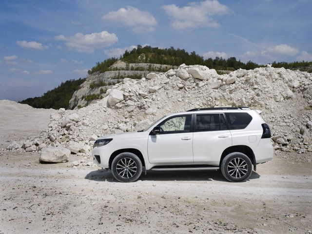 Toyota Land Cruiser / Prado photo 24
