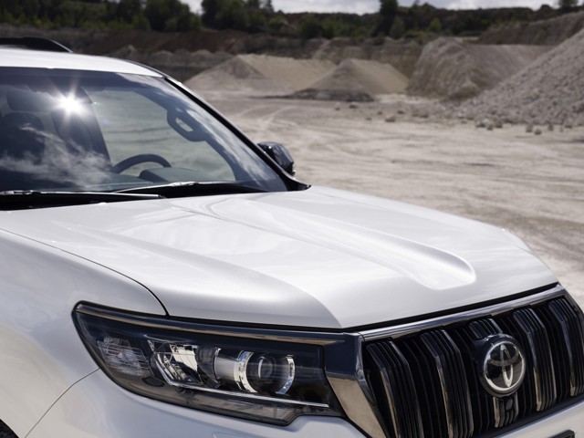 Toyota Land Cruiser / Prado photo 2
