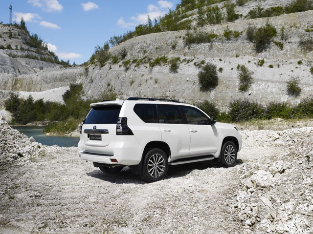 Toyota Land Cruiser / Prado photo 4
