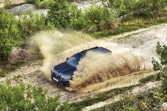 Toyota Land Cruiser / Prado photo 1