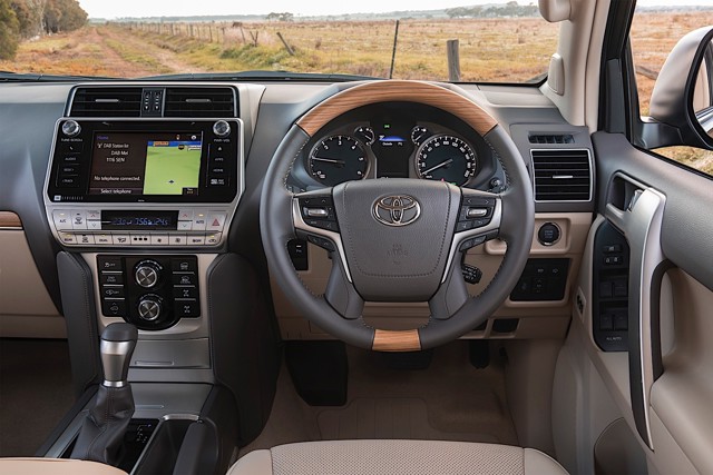 Toyota Land Cruiser / Prado photo 34