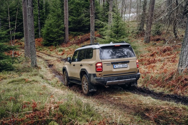 Toyota Land Cruiser / Prado photo 9