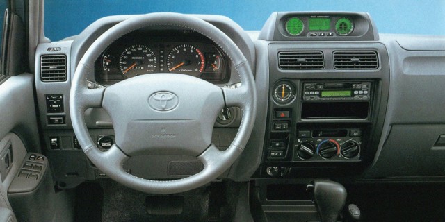 Toyota Land Cruiser / Prado photo 21