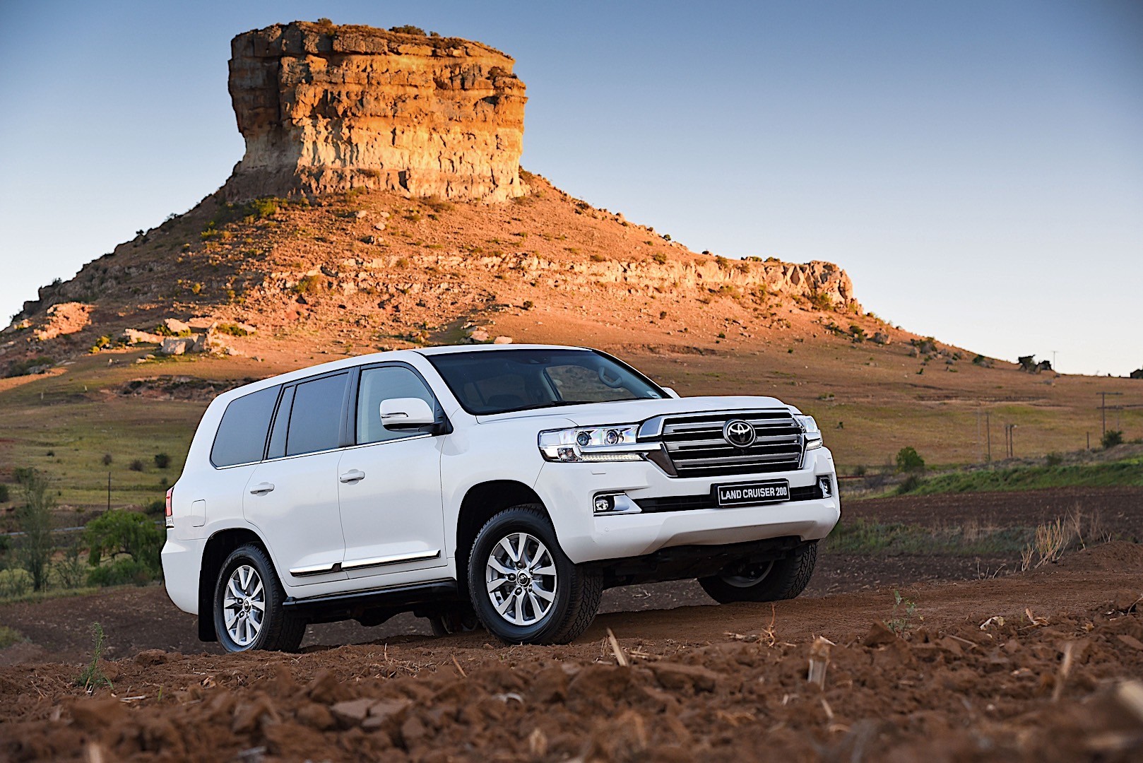 TOYOTA Land Cruiser V8 and predecessors