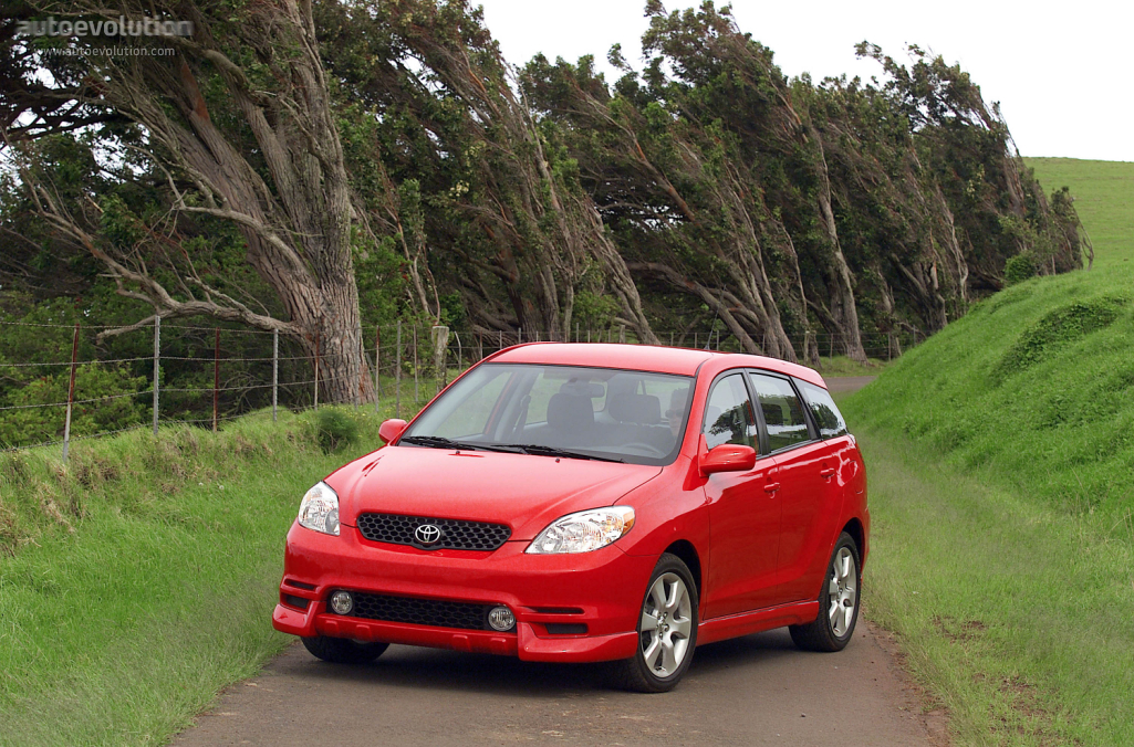 Toyota Matrix photo 3