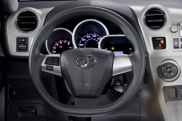 Toyota Matrix photo 30