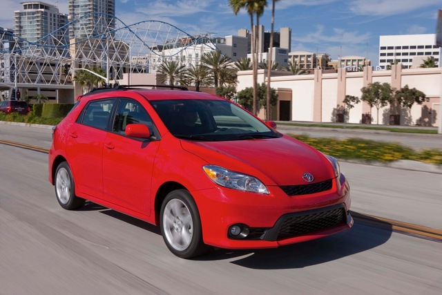 Toyota Matrix photo 2