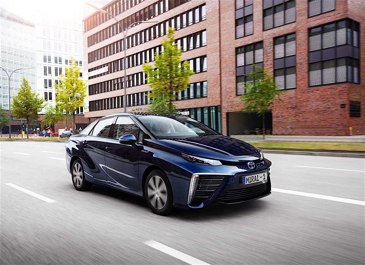 Toyota Mirai photo 11