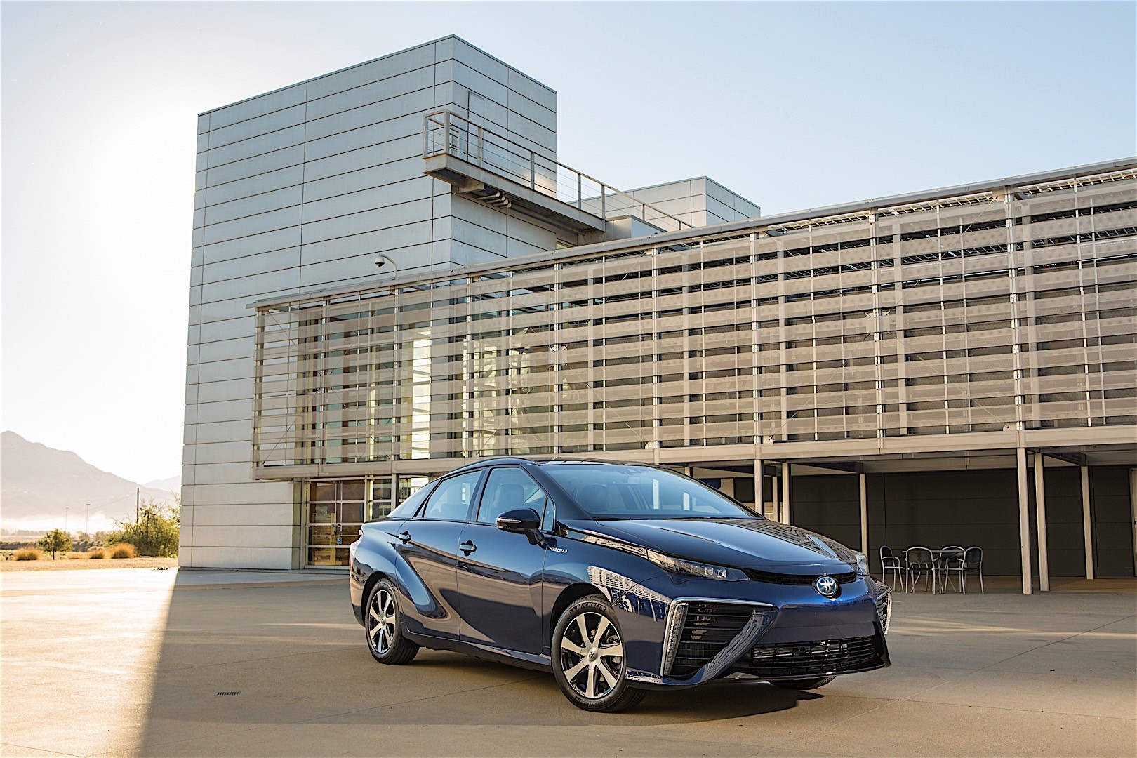 Toyota Mirai photo 17