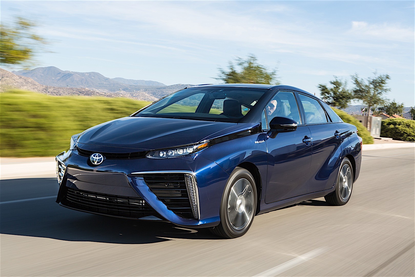 Toyota Mirai photo 40