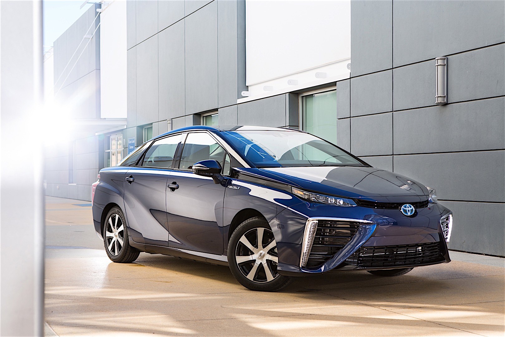 Toyota Mirai photo 51