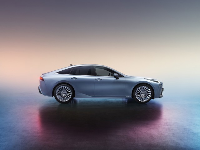 TOYOTA Mirai