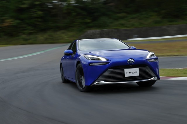 Toyota Mirai photo 12