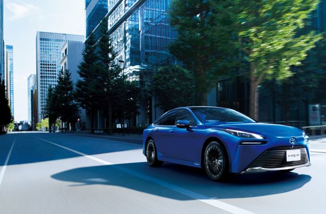 Toyota Mirai photo 18